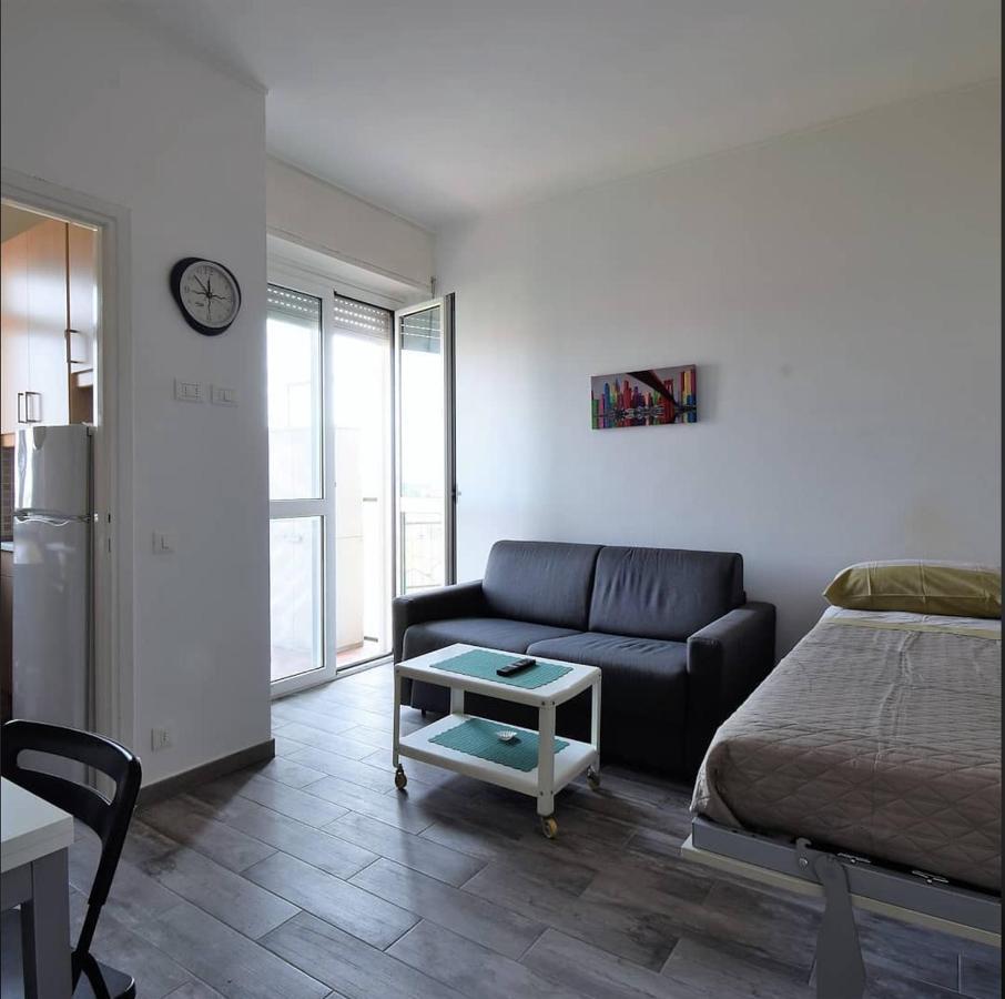 Monolocale Nuovissimo San Giuliano Milanese Apartment Exterior photo